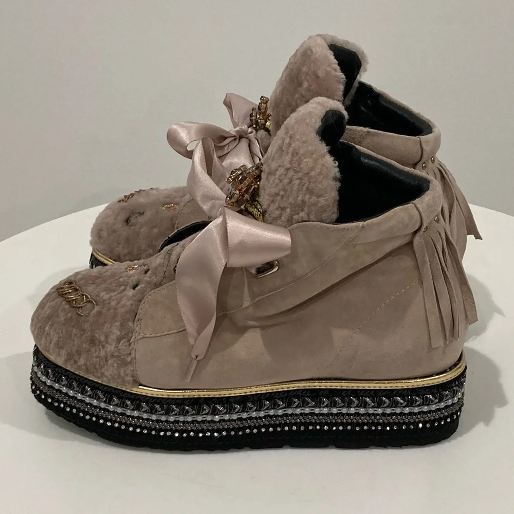 Luxurious Embellished Tan Fur & Suede Platform Boots Silk Laces Women's 8.5 - Picture 6 of 16